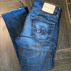 AG Matchbox slim straight jean.